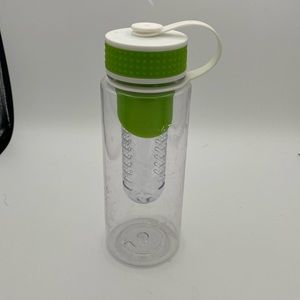 Weight Watchers WW 24oz fruit infusion water bottle BPA free dishwasher safe